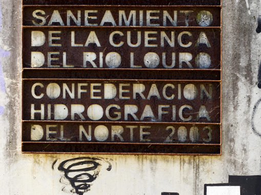 Signs in Tui, Spanje