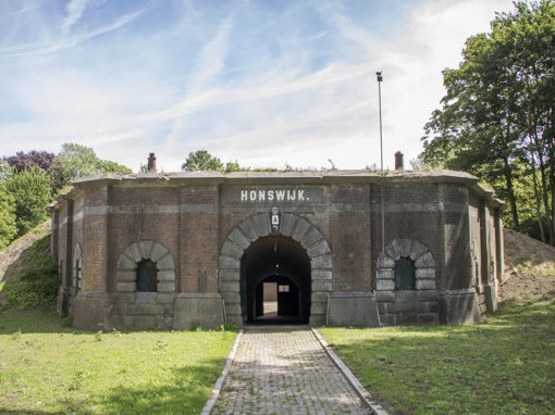 Fort Honswijk, verkenningen in tekst & beeld van de Nieuwe Hollandse Waterlinie