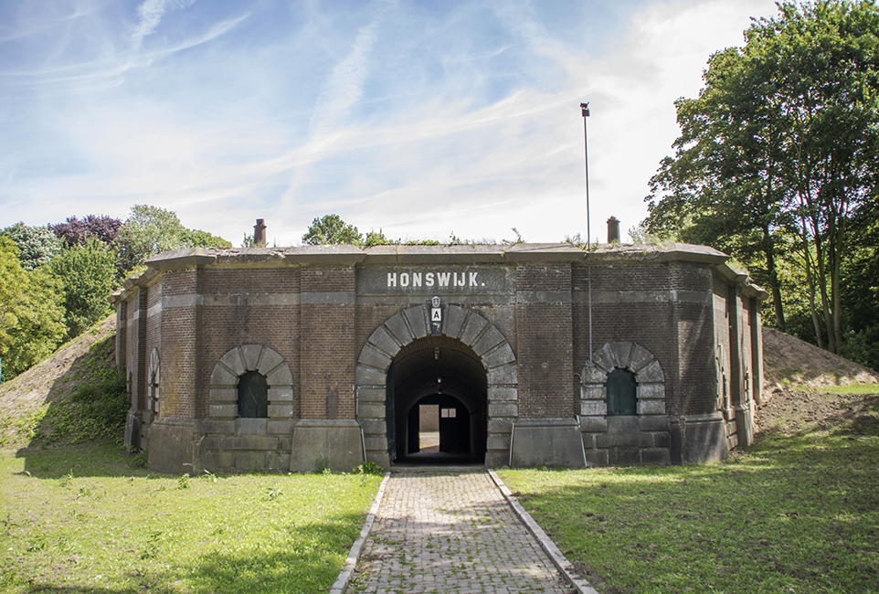 Fort Honswijk, verkenningen in tekst & beeld van de Nieuwe Hollandse Waterlinie