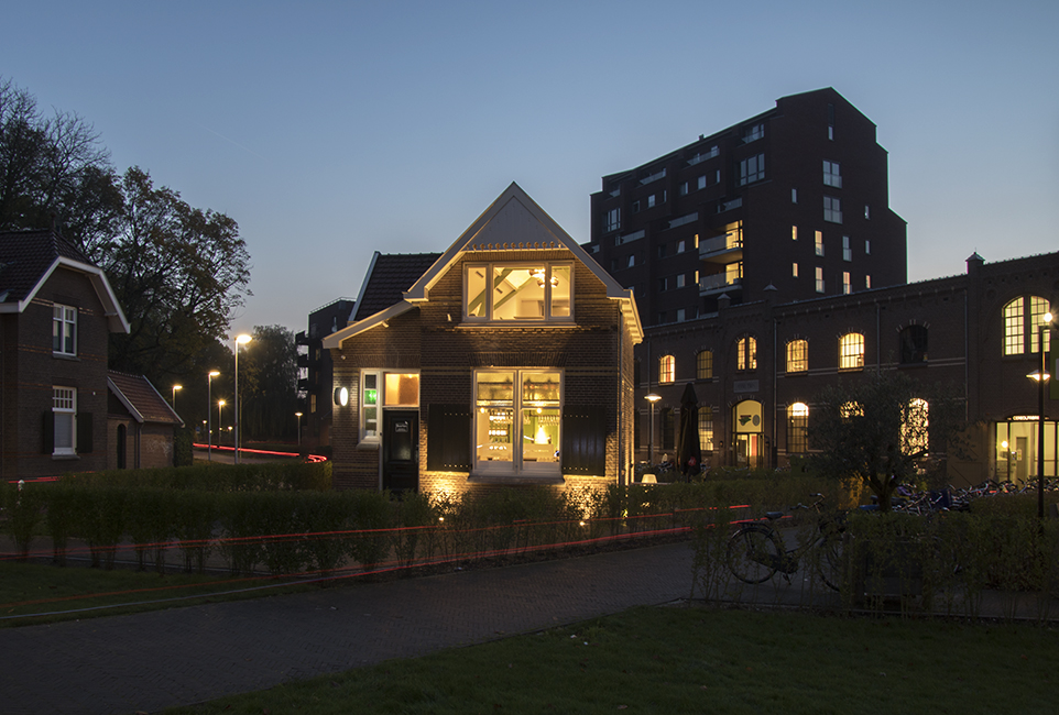 Herbestemming Rijksmonument Sluiswachterswoning nabij Cereolfabriek Utrecht. I.o.v. uitbater Restaurant Buurten in de Fabriek.