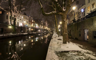 Utrecht glow in the dark, een verslag van een nachtelijke fotowandeling in winterse sferen.