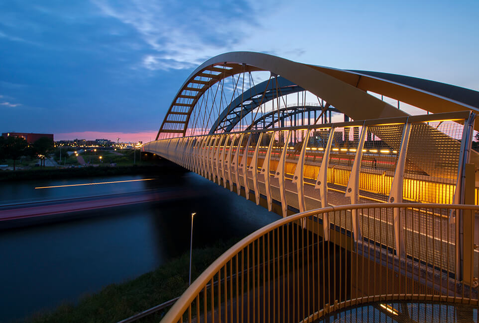 Hogeweidebrug of Gele Brug, Utrecht.