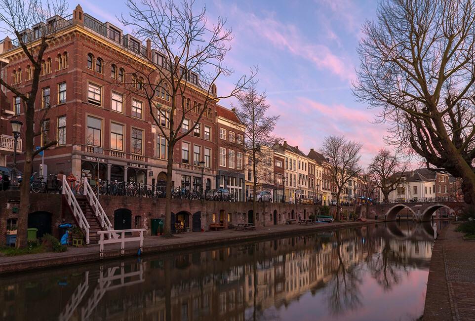 Voormalige sigarenfabriek Ribbius Peletier, Oudegracht, Utrecht.