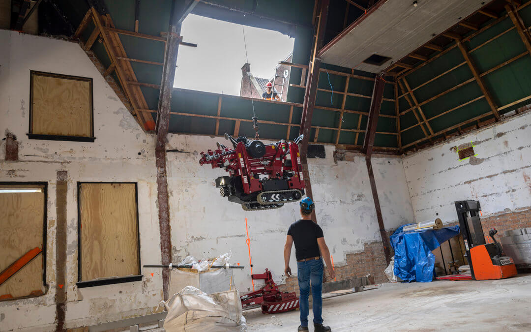 Takelwerkzaamheden restauratie herontwikkeling Slachtstraat Filmtheater i.o.v. het Utrechts Monumentenfonds