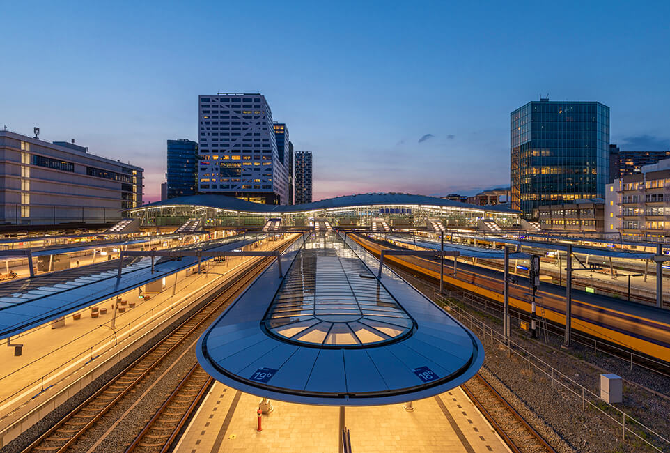 Utrecht Centraal Station vanaf Moreelsebrug