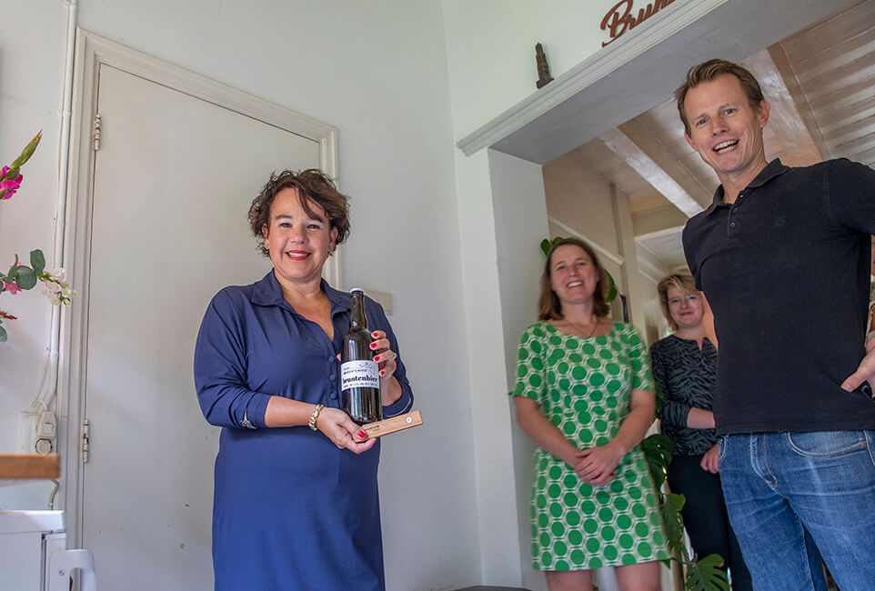 Viering 400 jaar Rijksmonument Bruntenhof met Utrechts Burgemeester Sharon Dijksma, i.o.v. het Utrechts Monumentenfonds