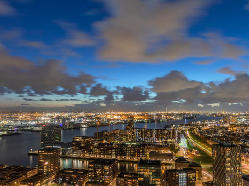 Skyline Rotterdam vanaf de Euromast