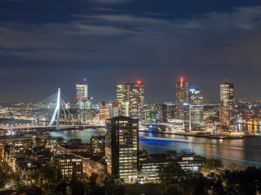 Skyline Rotterdam vanaf de Euromast