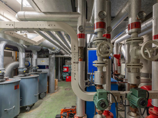 Interieurfotografie machinekamers voormalige commandobunker Park Vliegbasis Soesterberg i.o.v. Het Utrechts Landschap