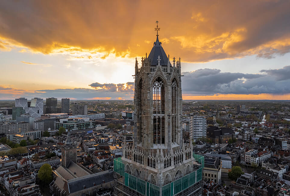 Domtoren, steeds verder uit de steiger april 2024