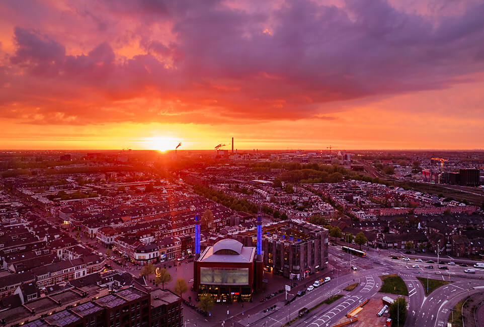 Eigen werk Ulu Moskee en Lombok tijdens één van de mooiste sunsets die ik ooit in Utrecht heb gezien.