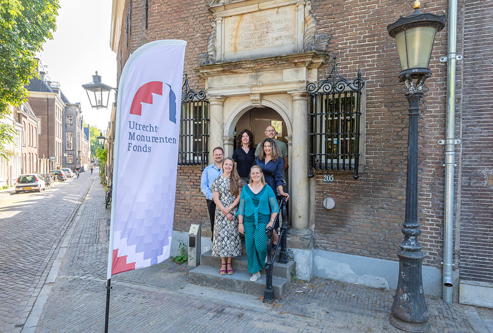 Groepsportret Stichting het Utrechts Monumentenfonds i.o.v. Stichting het Utrechts Monumentenfonds